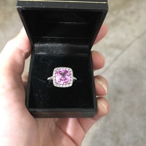10k white gold pink sapphire.